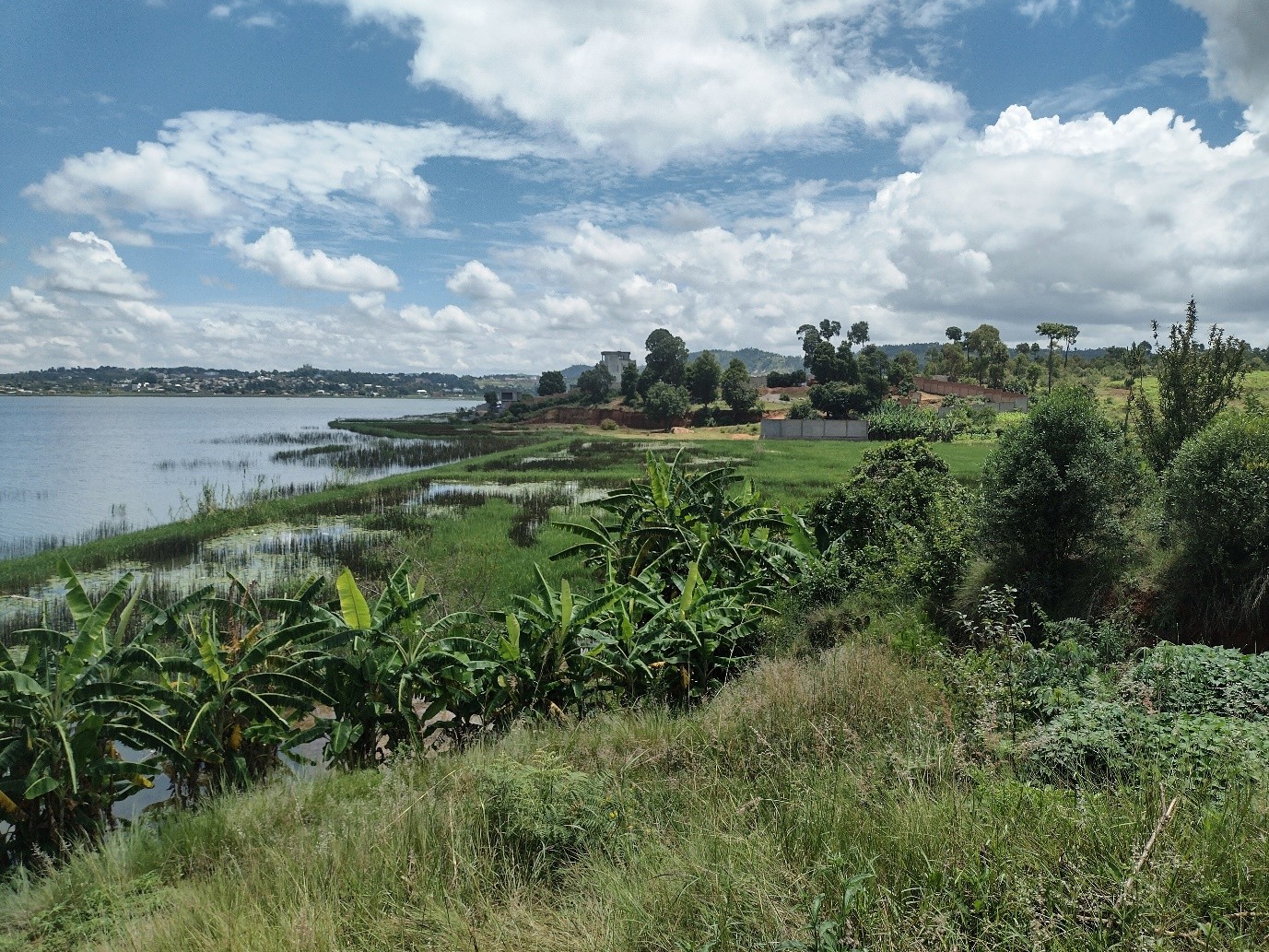 Ambohimarina β ILO MANANA: panoramic view across Lake Iarivo