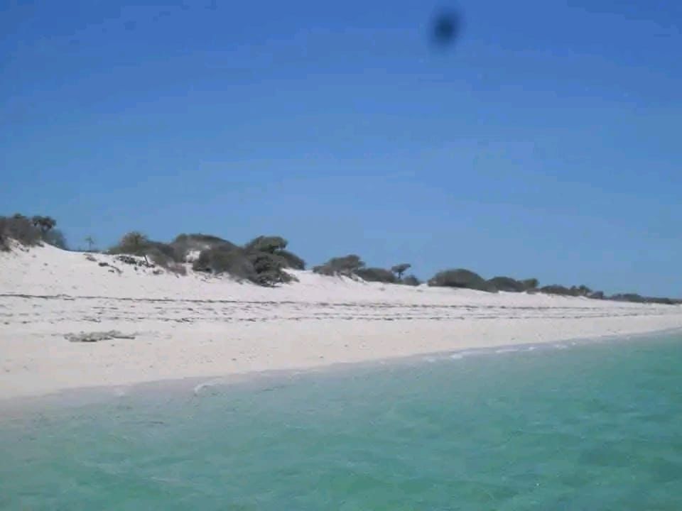 Anakao β Turquoise lagoon beach, Soalara
